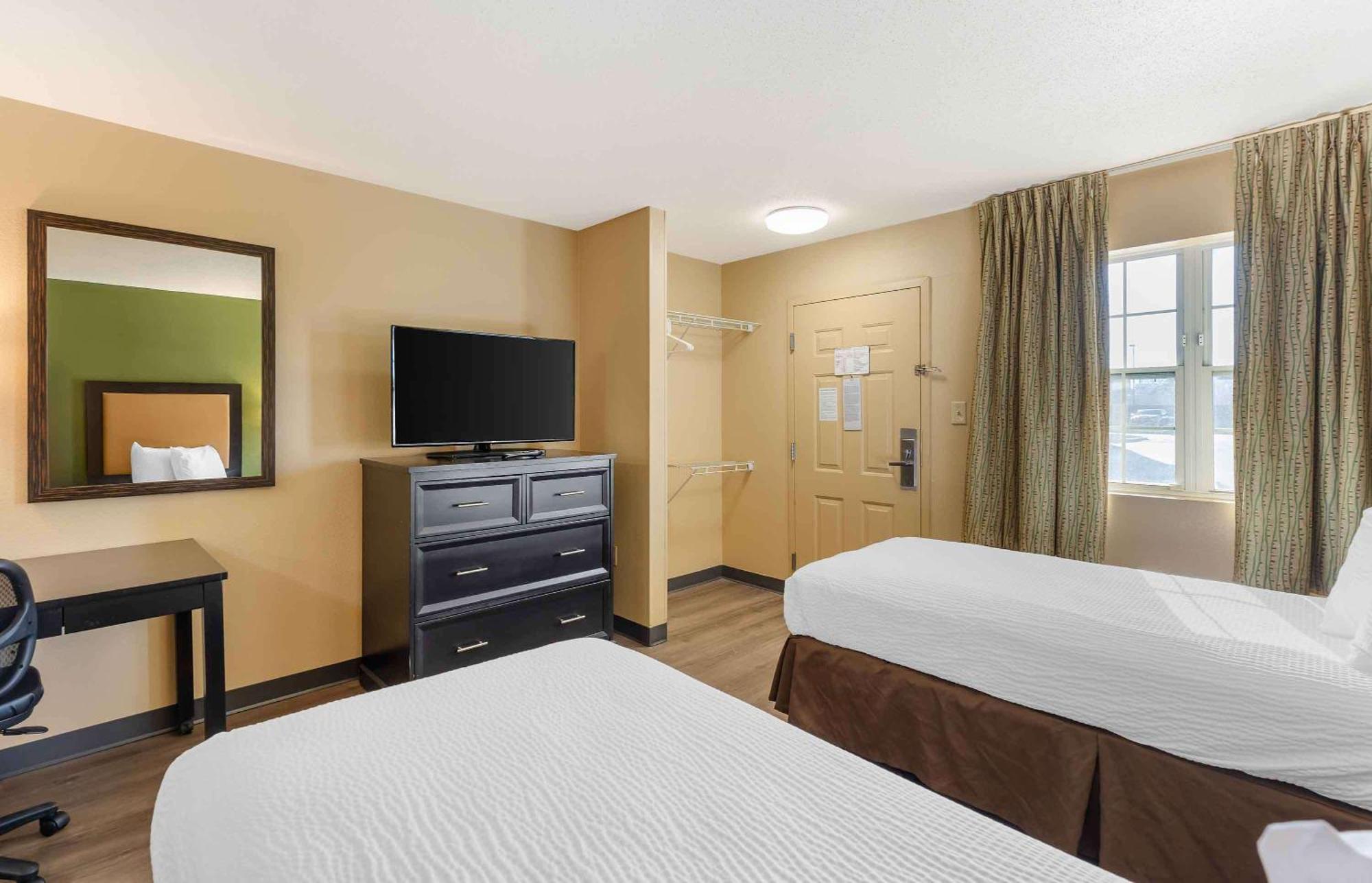 Extended Stay America Suites - St Louis - Westport - E Lackland Rd Maryland Heights Exterior photo